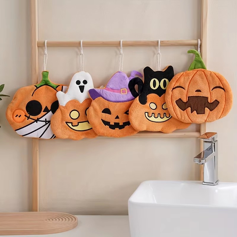 かわいいハロウィンテーマのハンドタオル カボチャ 黒猫 ゴー - Home Decor Kolkata のレビューと価格